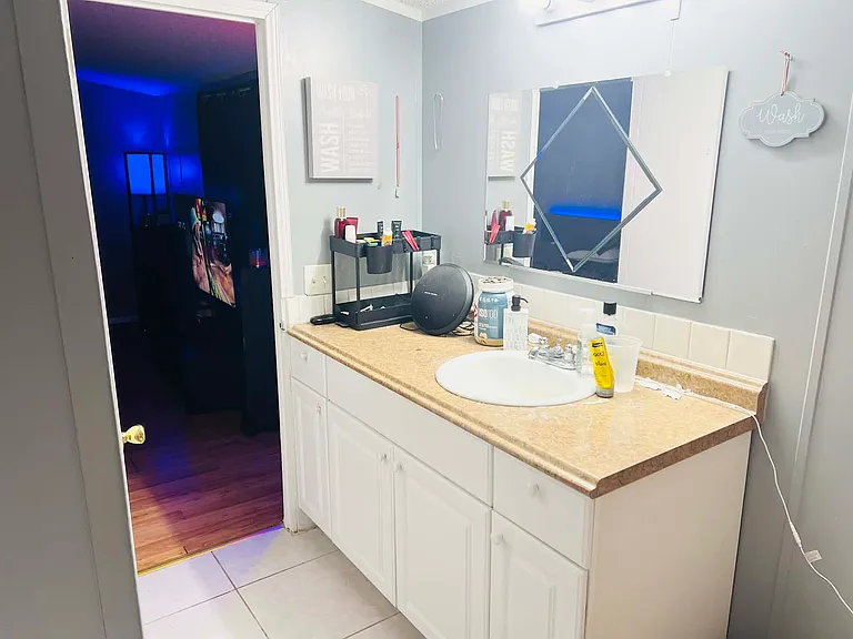 1520 Belmont Woods Dr — Photo 4