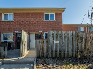 1012 Kipps Ln #12, London, ON N5Y4S5