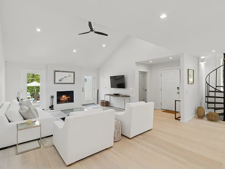 41 Cormorant Dr — Photo 23