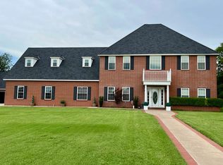 13 Wilderness Rd, Enid, OK 73703