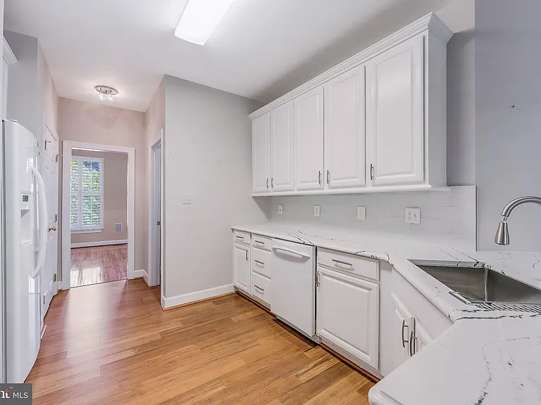 11485 Waterhaven Ct — Photo 27