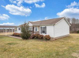 270 Greenhouse Rd, Glade Hill, VA 24092