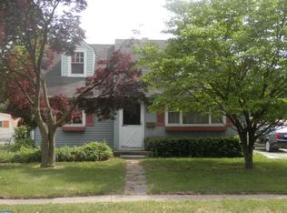 327 Nicholson Rd, Mount Ephraim, NJ 08059