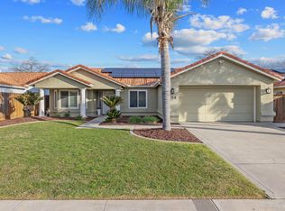 974 Cedarwood St, Hanford, CA 93230