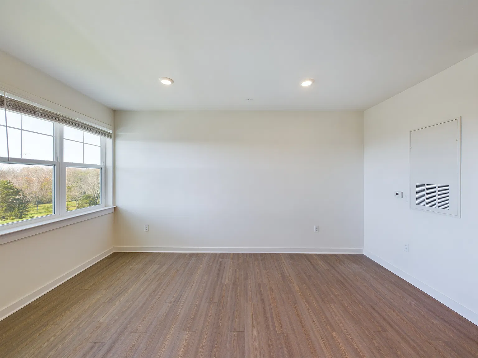 1 bed, 833 sqft, $1,399 — Photo 2