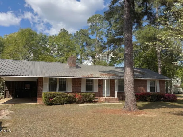 204 Lane Street, Maxton, NC 28364