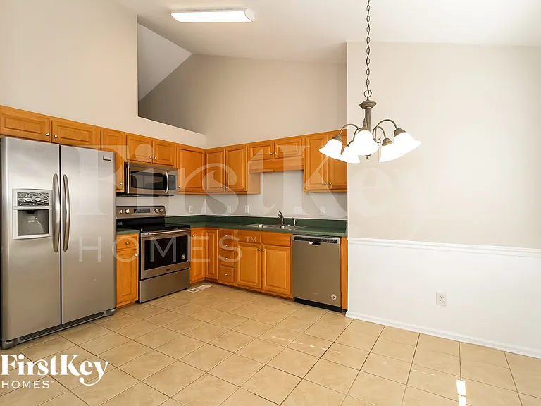 6111 Tory Ct — Photo 8
