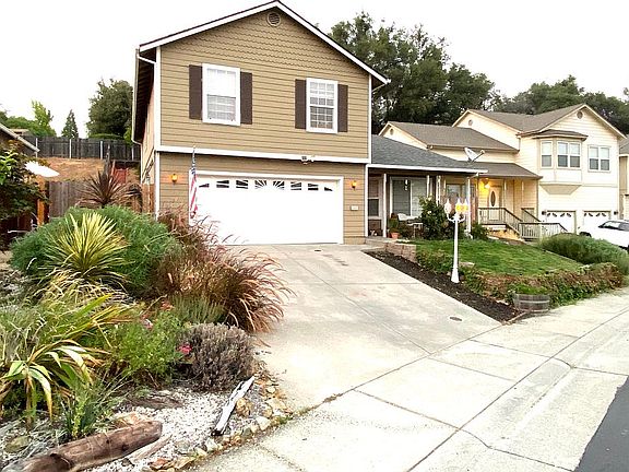 2nd image of 13009 Sweetbriar Ct