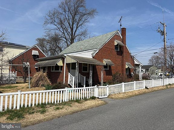 4th image of 8472 Church Rd