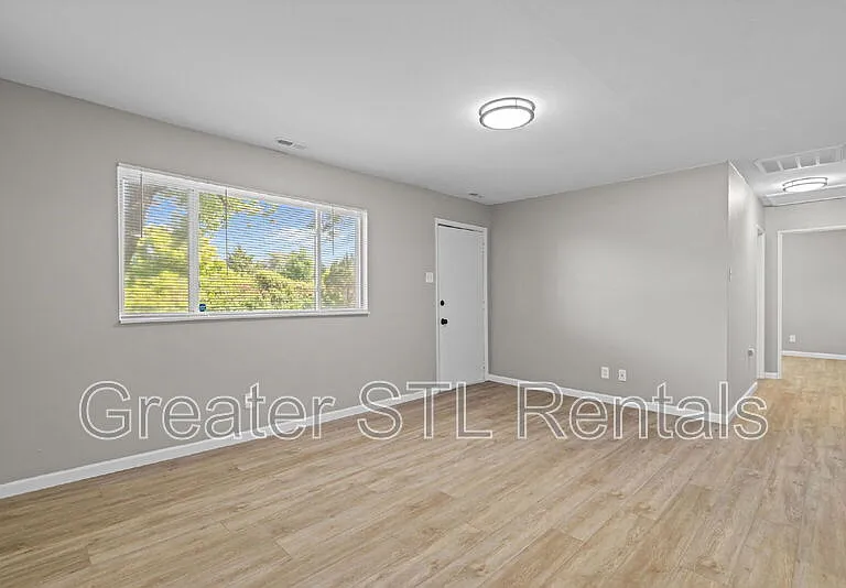 1412 E Pitman Ave — Photo 9
