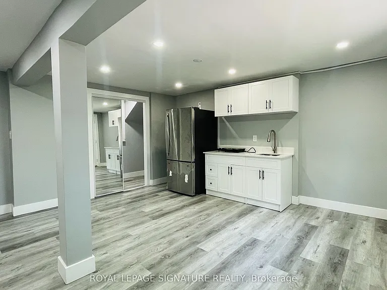 1100 Oxford St #75 — Photo 5