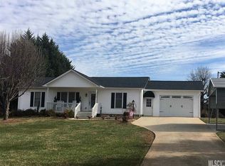 2935 Icard Ridge Rd, Granite Falls, NC 28630