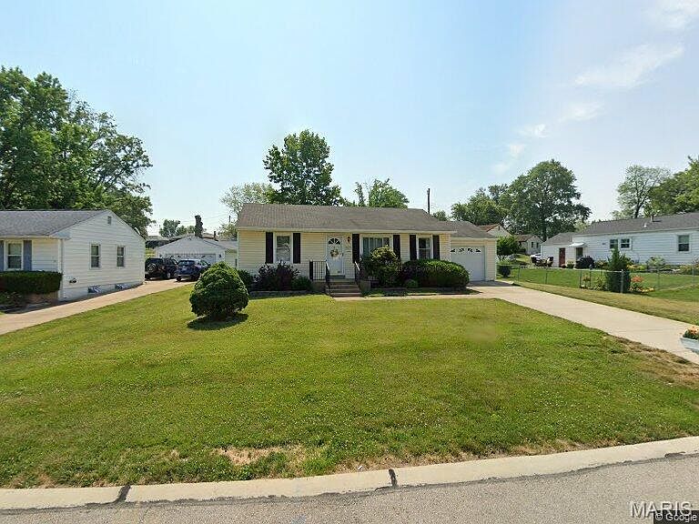 1st image of 10270 Pickwick Dr