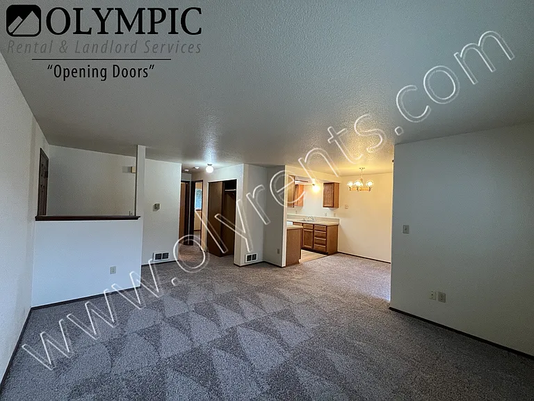 829 Israel Rd SW #B-6 — Photo 2