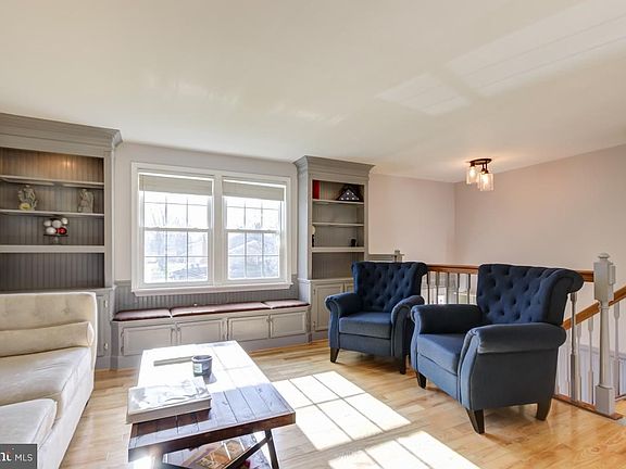 4th image of 406 Cavendish St