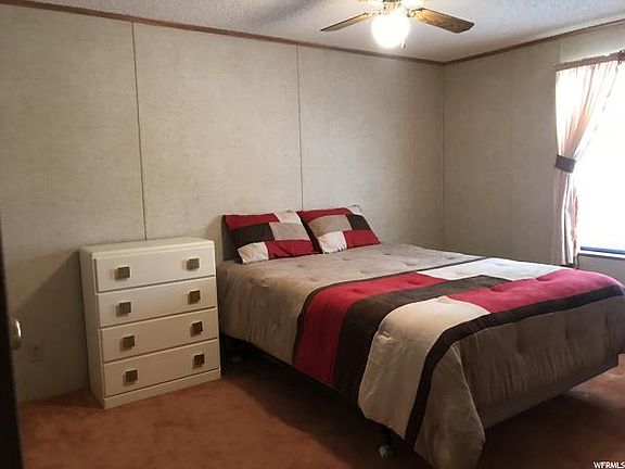 4th image of 675 Villa Cir