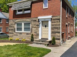 1831 E 291st St #A, Wickliffe, OH 44092