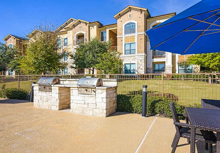 Summercrest Burleson Apartments — Photo 44