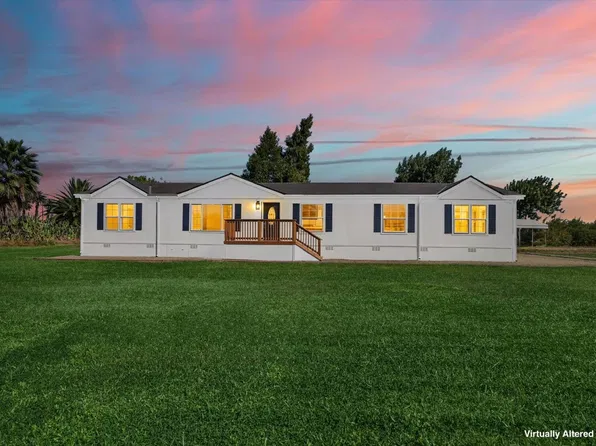 15556 Sycamore Ave, Patterson, CA 95363