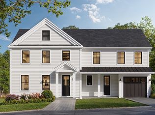 53 Governor Long Rd, Hingham, MA 02043