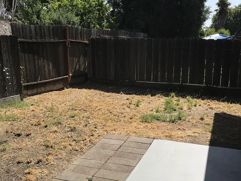 1339 E Rumble Rd — Photo 29