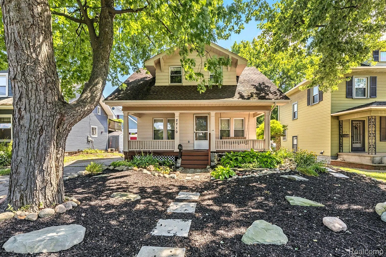 2710 Electric Ave photo 1