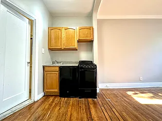 Rented by R New York