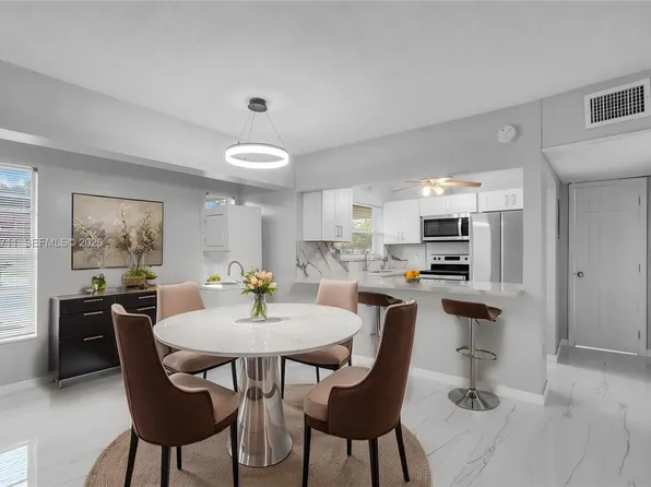 3000 NW 43rd Ter APT 106, Lauderdale Lakes, FL 33313