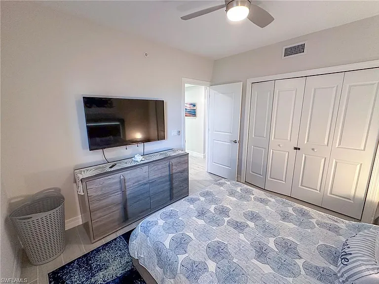 220 Indies Dr E #101 — Photo 33