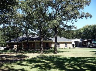 1277 Meadow Way, Terrell, TX 75160