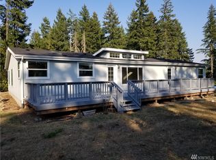 130 E Tepee Ln, Belfair, WA 98528