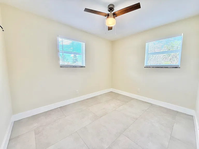 8658 SE Anthion Way — Photo 17