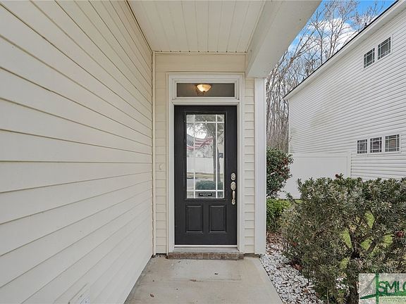 4th image of 220 Summer Hill Way