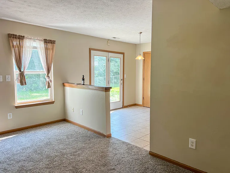 2119 Bridgewater Cir #A — Photo 6
