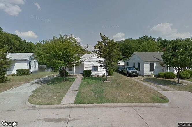 1st image of 5033 Lyndon Dr