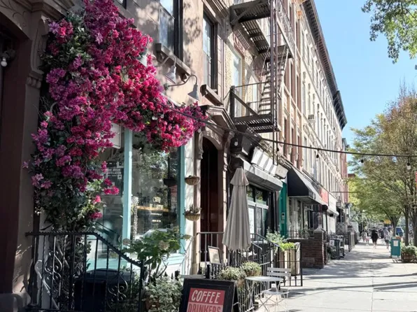 659 Bergen Street image 7 of 7