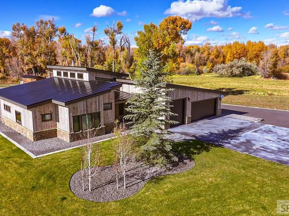 533 N 3825 E, Rigby, ID 83442