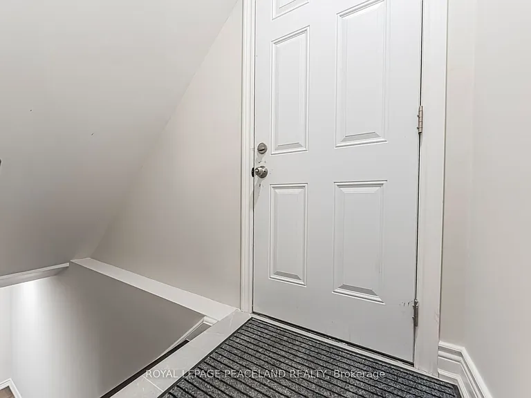 152 Flagstone Way — Photo 40