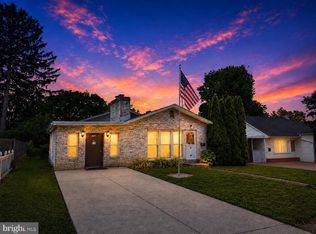 1300 Kelton Rd, Camp Hill, PA 17011