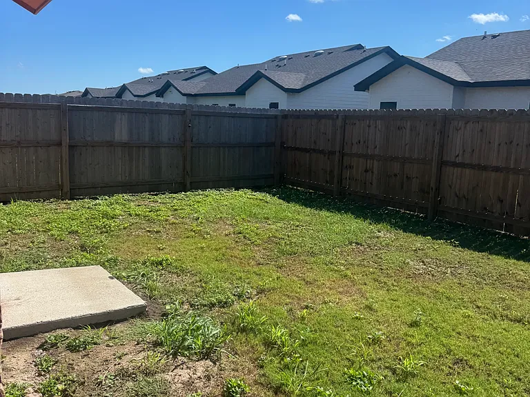 308 Cantalupo Ln #B — Photo 12