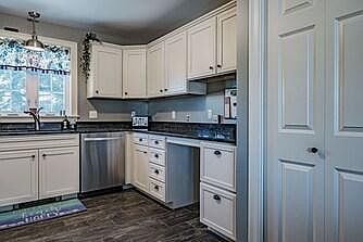 2nd image of 19 Caton Rd