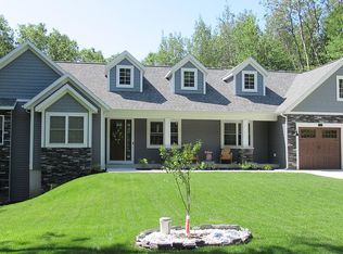 5250 Bonasa Dr NE, Rockford, MI 49341