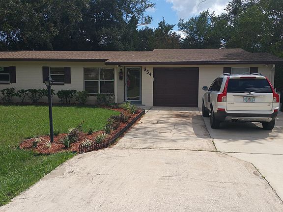 2nd image of 334 Loma Pl