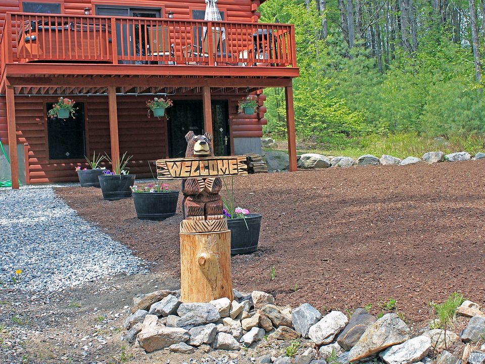 Black Bear Welcomes you!