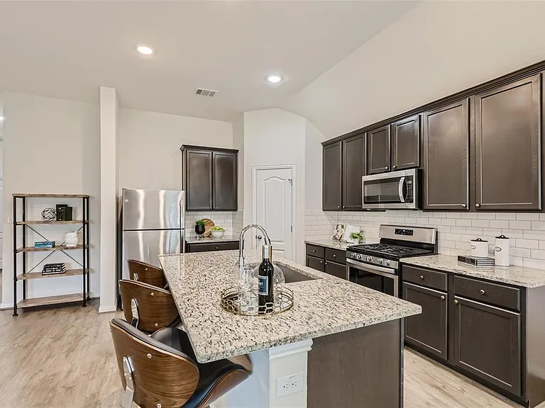 5867 San Savino Dr — Photo 10