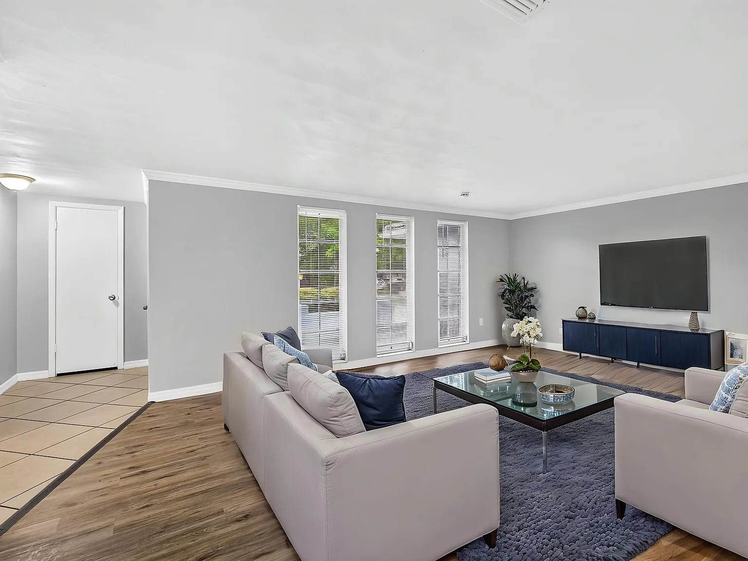 2 bed, 1100 sqft, $1,495 — Photo 4