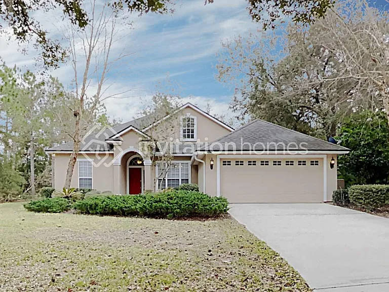 2929 Oakgrove Ave — Photo 1