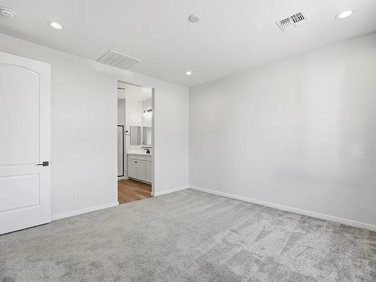 641 S Davidson Ln — Photo 34
