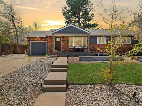 882 E Briarwood Circle, Centennial, CO 80122