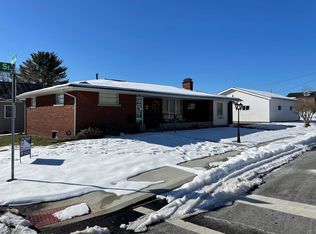 69 Orange St, Jackson, OH 45640